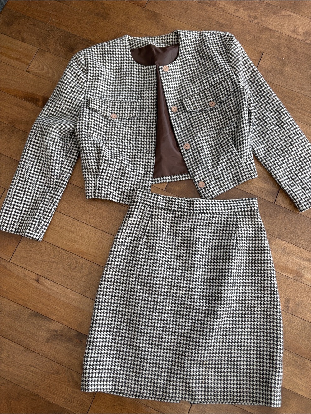 Cropped Wool Houndstooth Jacket - Black & White